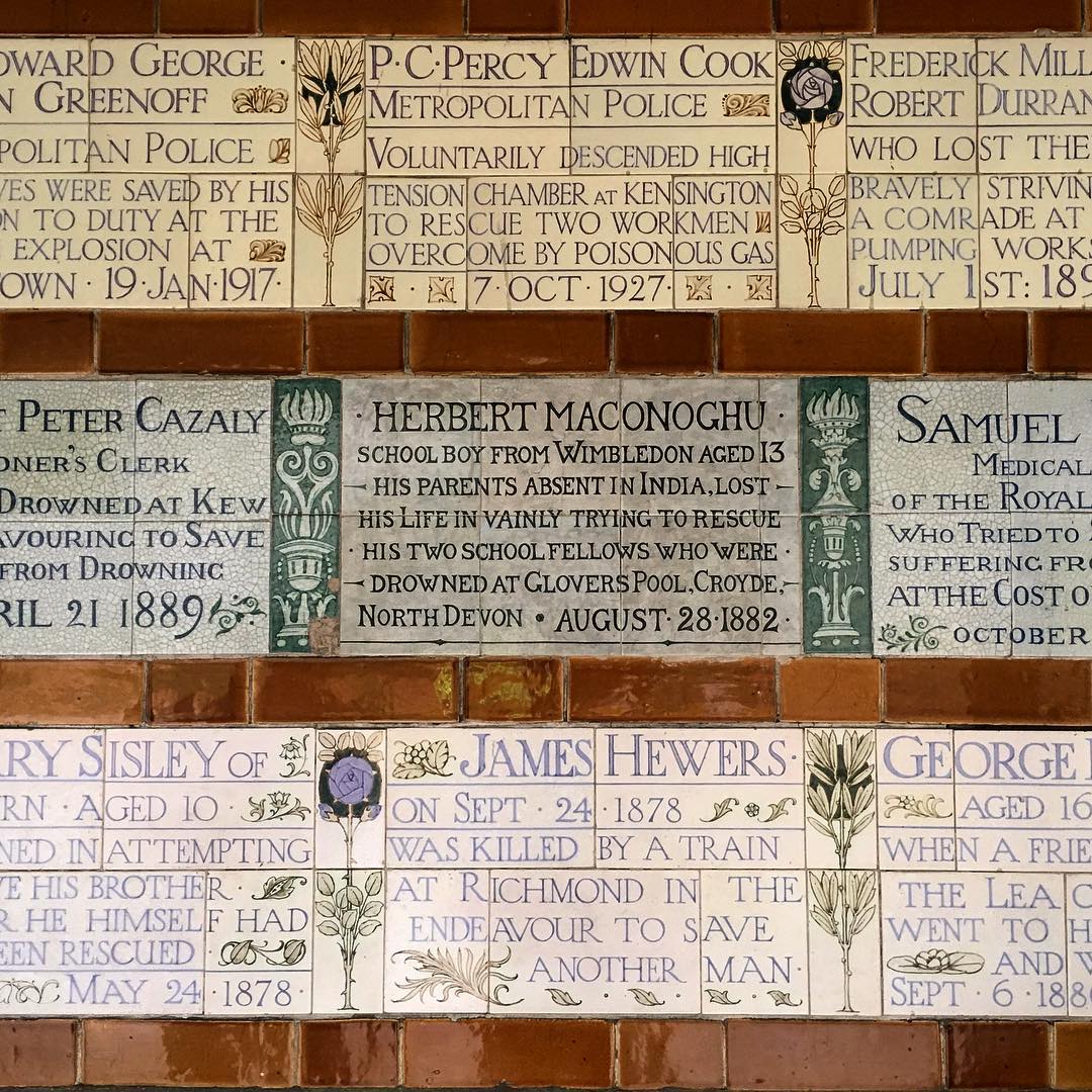 Plaques-at-the-Memorial-to-Heroic-Self-Sacrifice.jpg