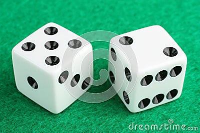 lucky-seven-dice-gambling-concept-8213083.jpg