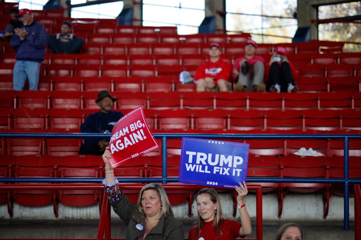 empty-seats-trump.jpg