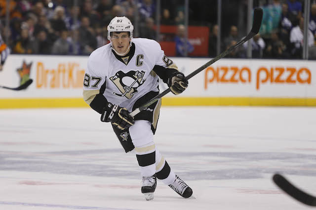 Pittsburgh_Penguins_Sidney_Crosby_Shooting_More.jpg