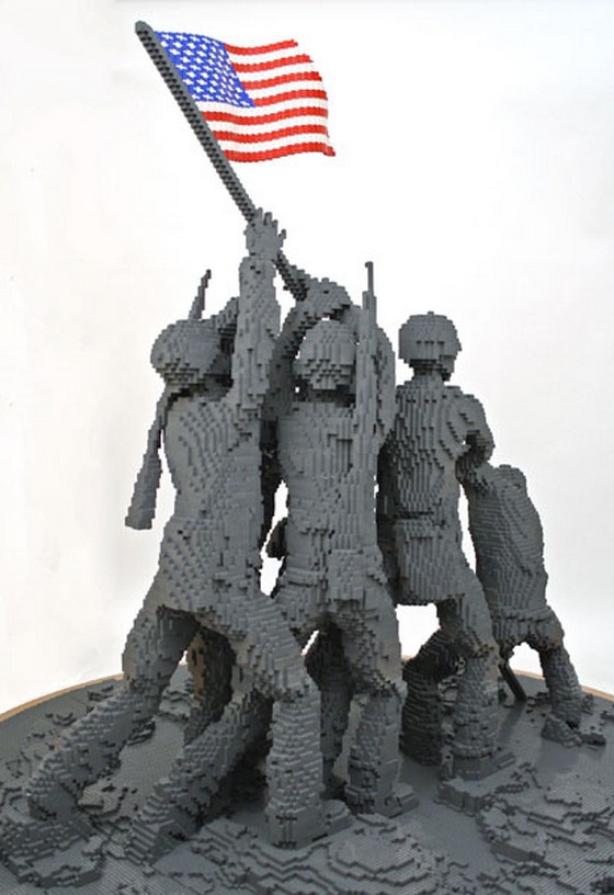 lego_sculptures_11.jpg