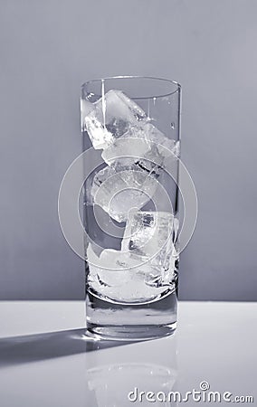 ice-cubes-glass-2603930.jpg