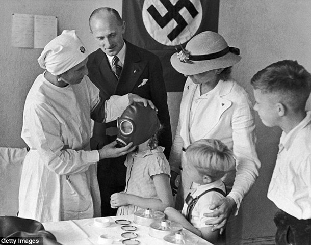 nazi-children-fittd-gas-masks-wwII.jpg