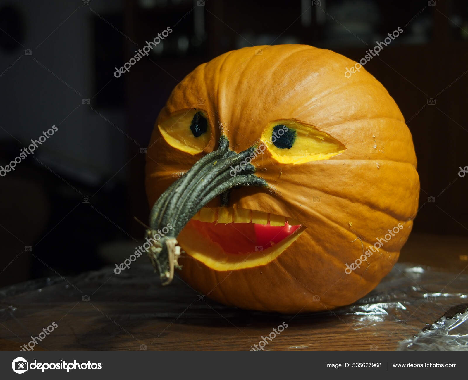 depositphotos_535627968-stock-photo-carved-jack-lantern-funny-face.jpg