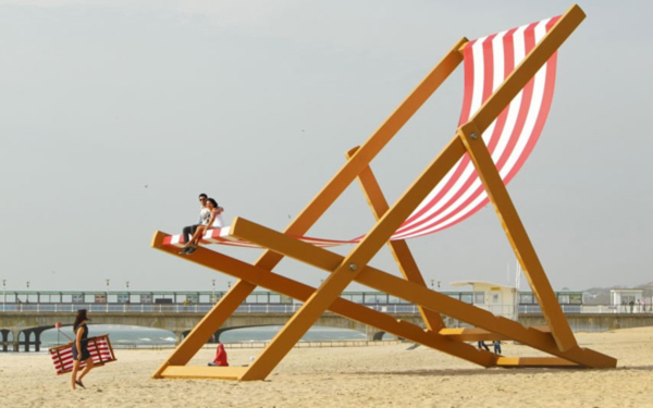 Giant-Deck-Chair.jpg