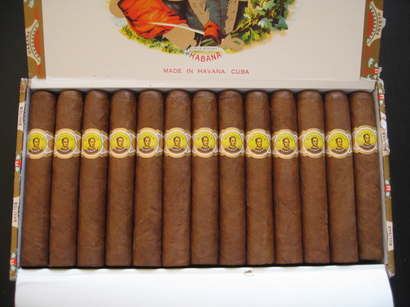 BOLIVAR-Royal-Coronas.jpg