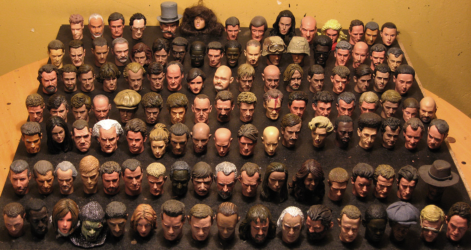 heads01big.jpg