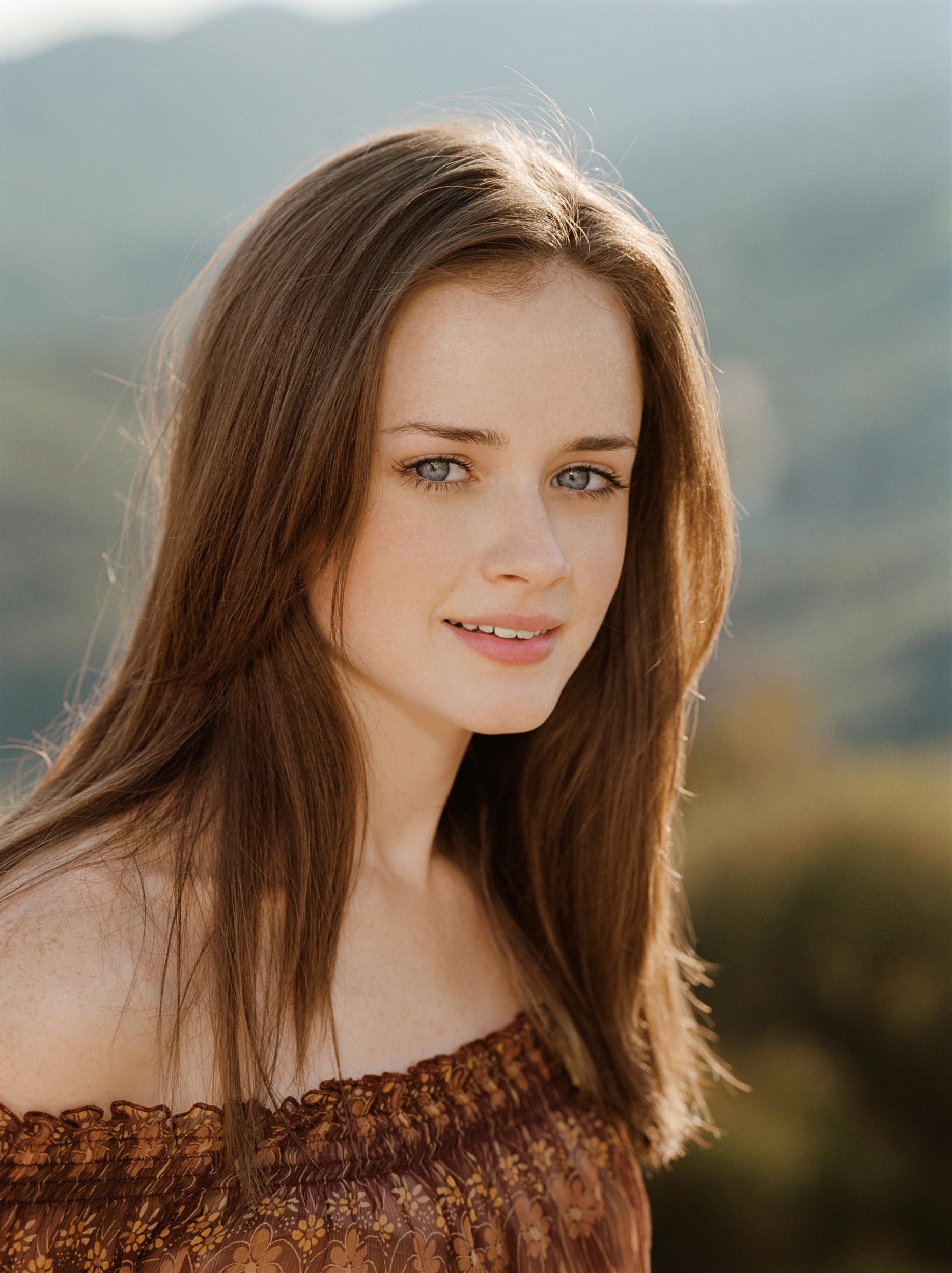 Rory-Gilmore-rory-gilmore-28791749-1870-2500.jpg